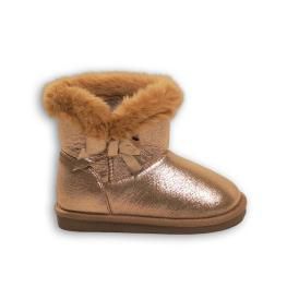 Златни ботушки тип UGGs